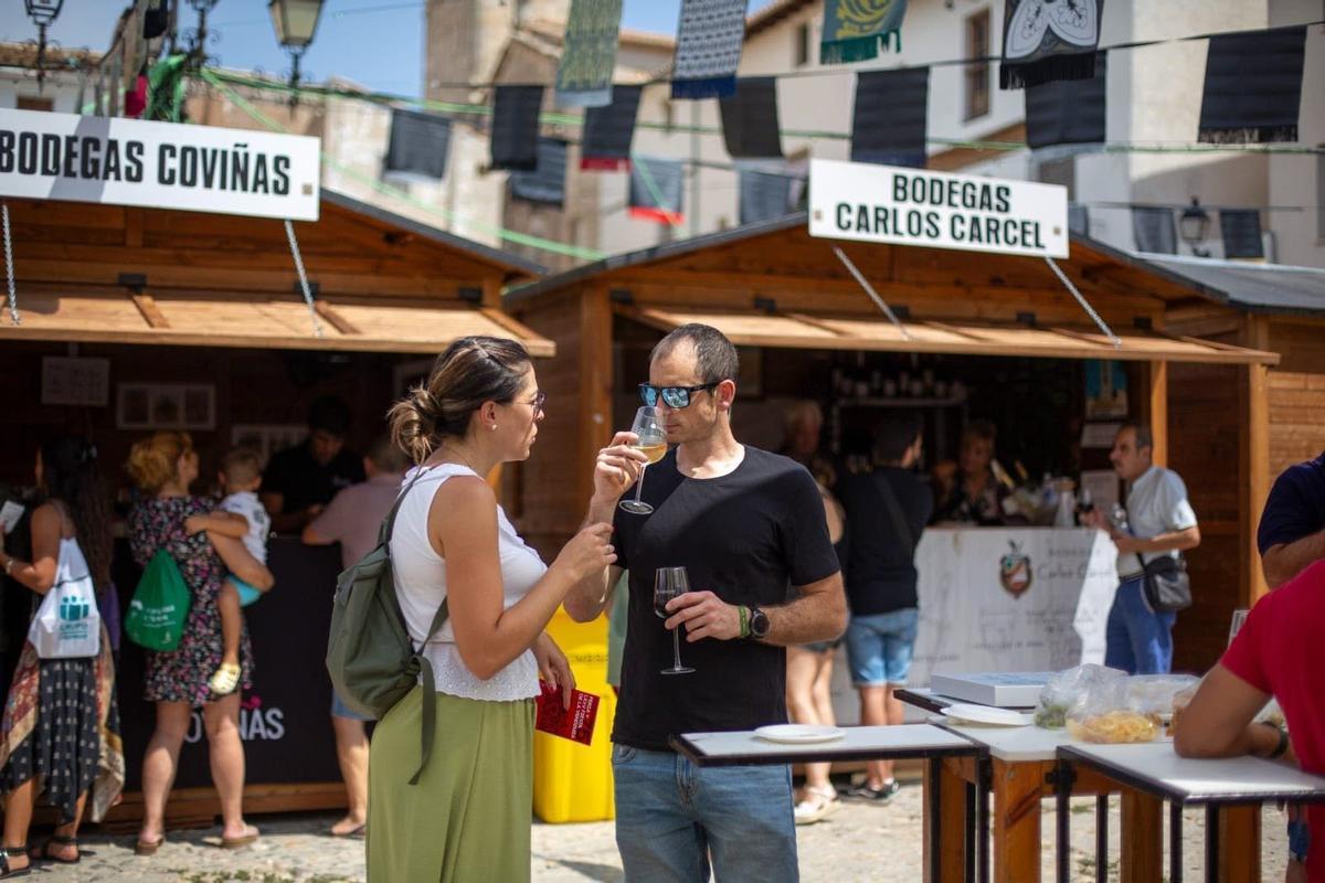 Durante unos años la Feria Requenense del Vino se celebró en La Villa.