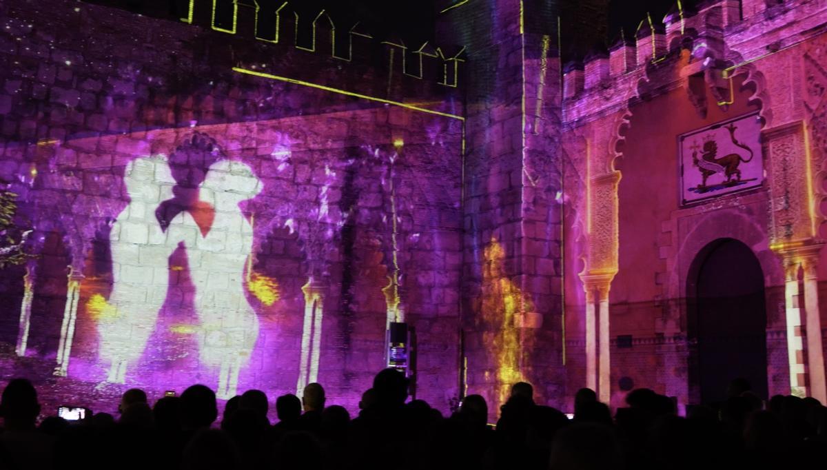 Las imágenes del videomapping de la conmemoración de las bodas de Carlos V