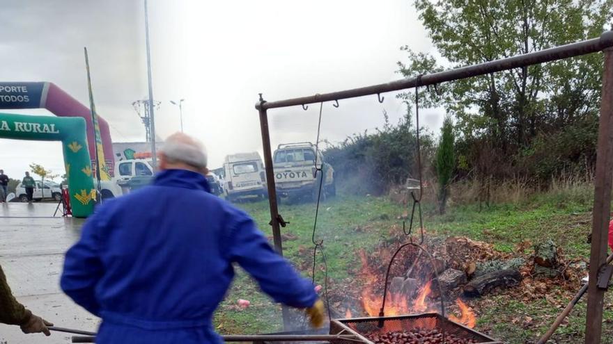 La lluvia no apaga el magosto de Sejas