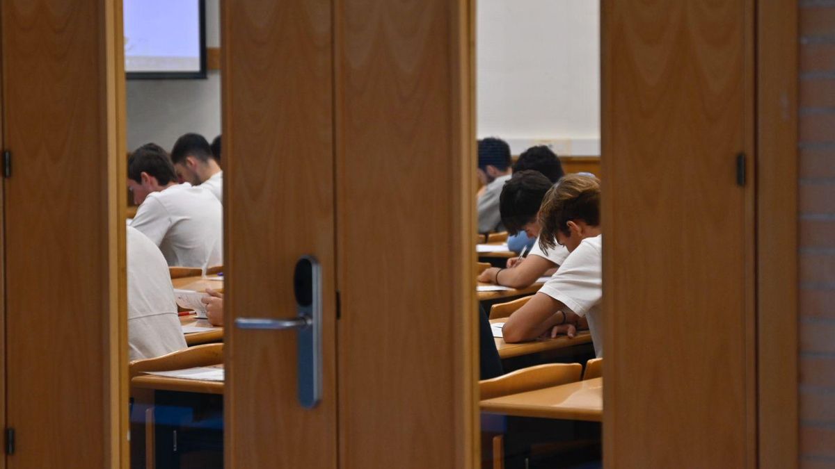 Exámenes de selectividad el pasado junio en la UJI.-