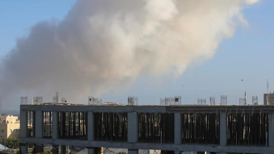 Almenys 17 morts en un atac armat contra un hotel de Mogadiscio