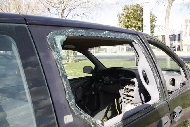 La retirada de vehículos abandonados en las calles de Córdoba se triplica en un año: la Policía Local tramita 1.152 expedientes