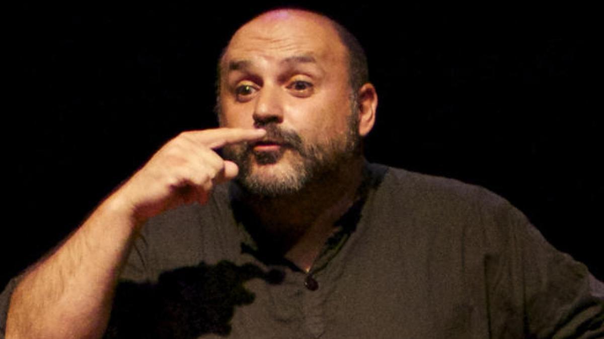 Félix Albo protagoniza 'El pueblo de los mellados', en la Sala Insular de Teatro