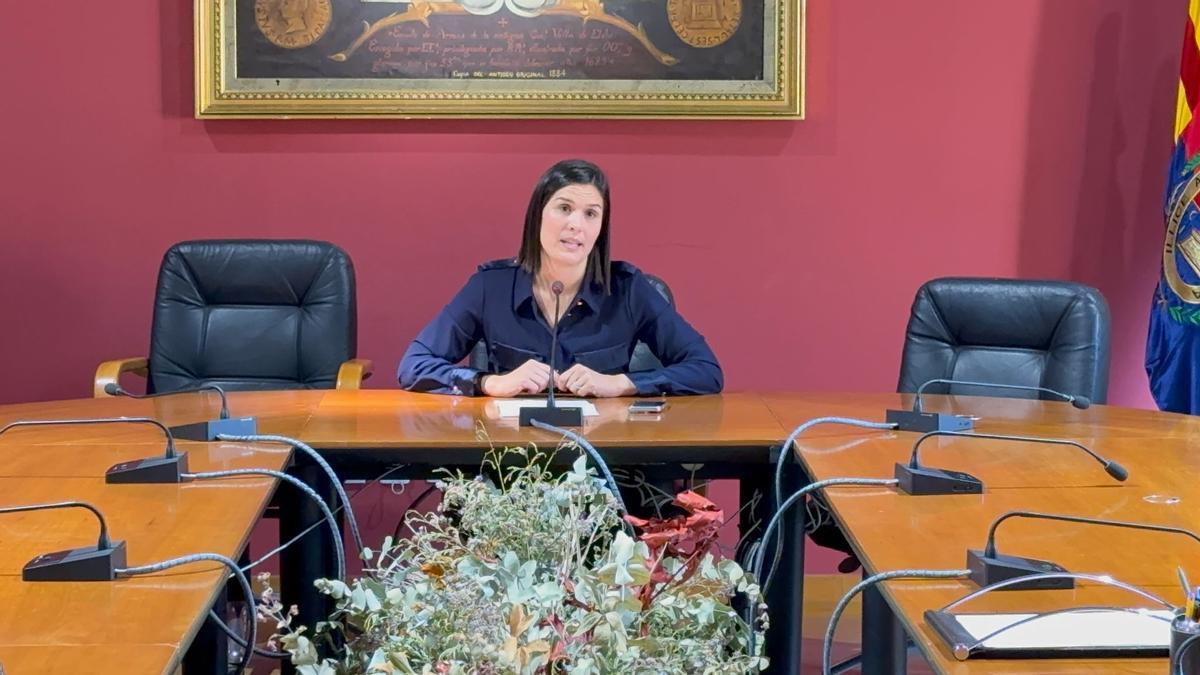 La edil de Educación, María Bonmatí, presenta las ayudas a los estudiantes de Inglés