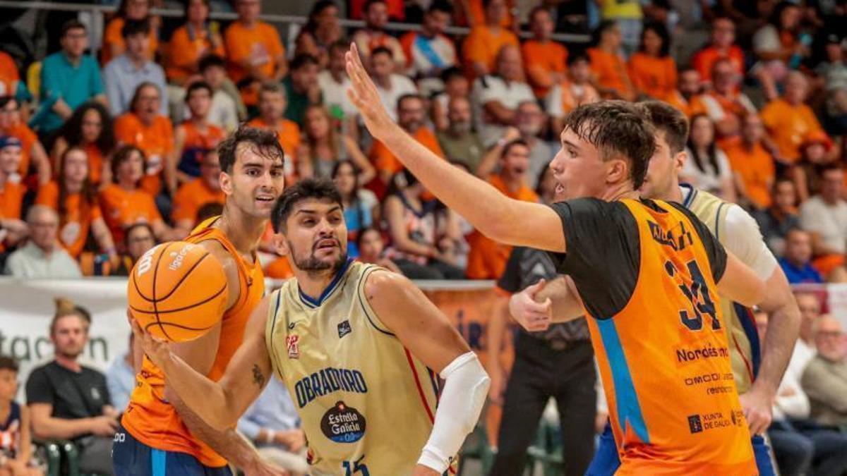 BALONCESTO ACB PARTIDO | Derrota del Monbus Obradoiro en el primer test de pretemporada contra el Leyma Coruña