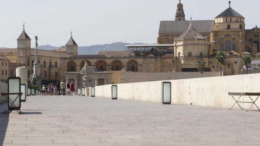 FOTOS: Córdoba calurosa y sola en una tarde de agosto