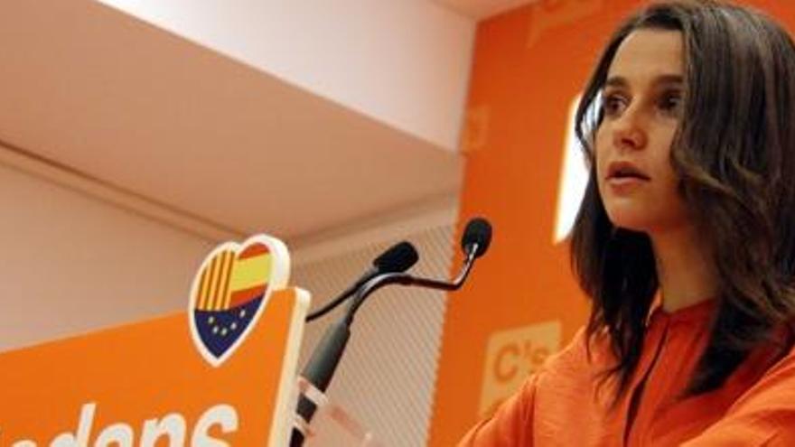 Arrimadas: &quot;els polítics del segle XXI no poden estar per sobre de les lleis&quot;