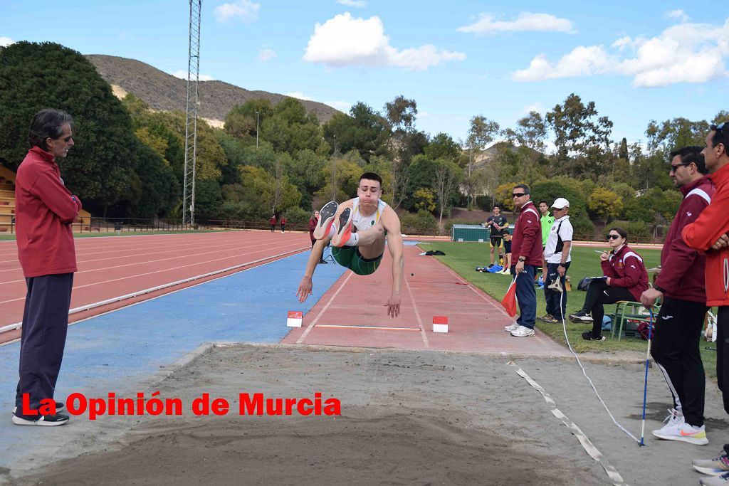 Regional absoluto y sub-23 de atletismo en Lorca