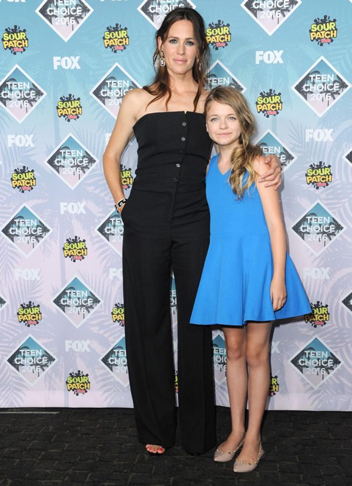 Jennifer Garner y Kylie Rogers en los Teen Choice Awards 2016