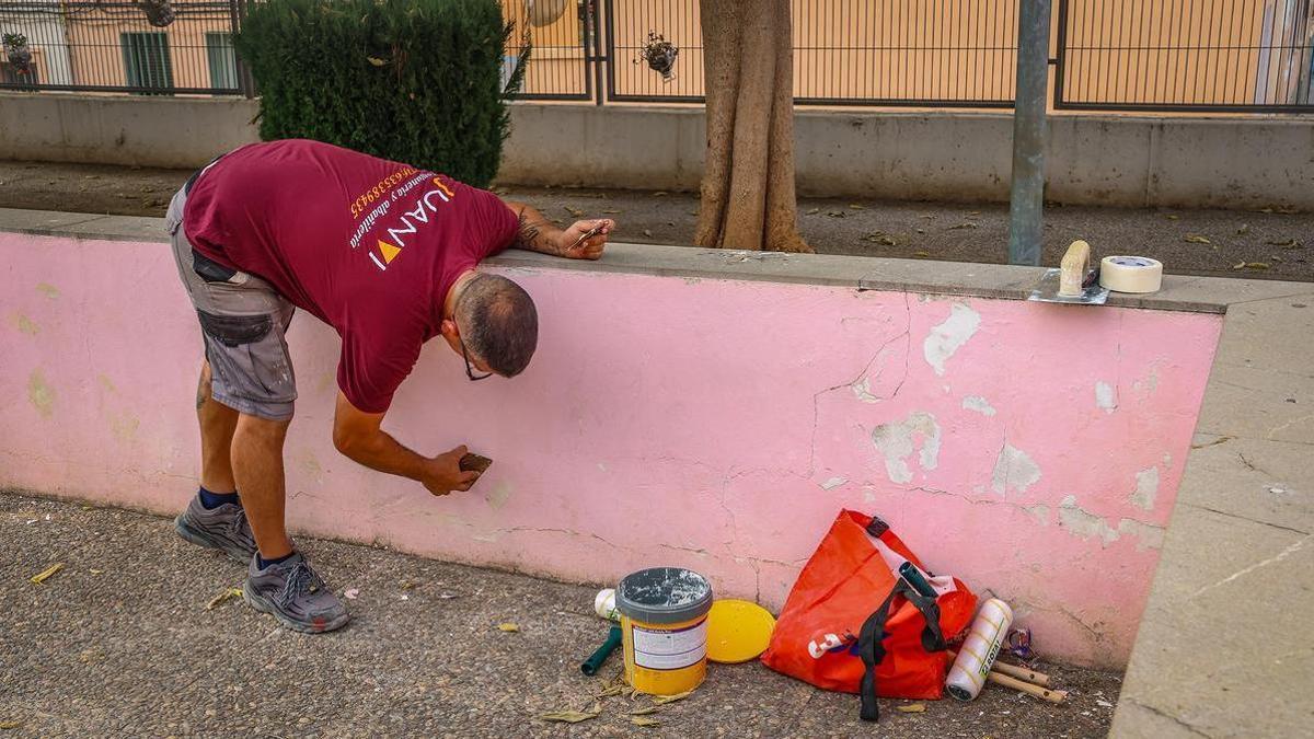 Labores de mantenimiento durante las vacaciones escolares para poner a punto los centros antes del comienzo de las clases