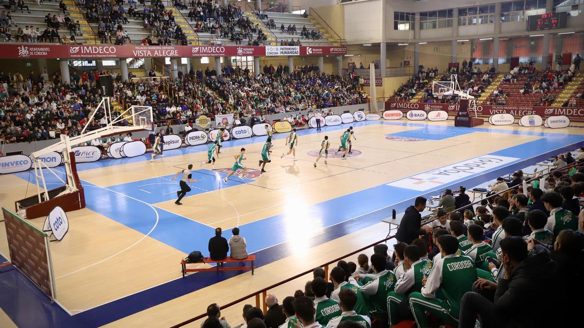 Palacio de los Deportes de Vista Alegre en un partido de baloncesto reciente.