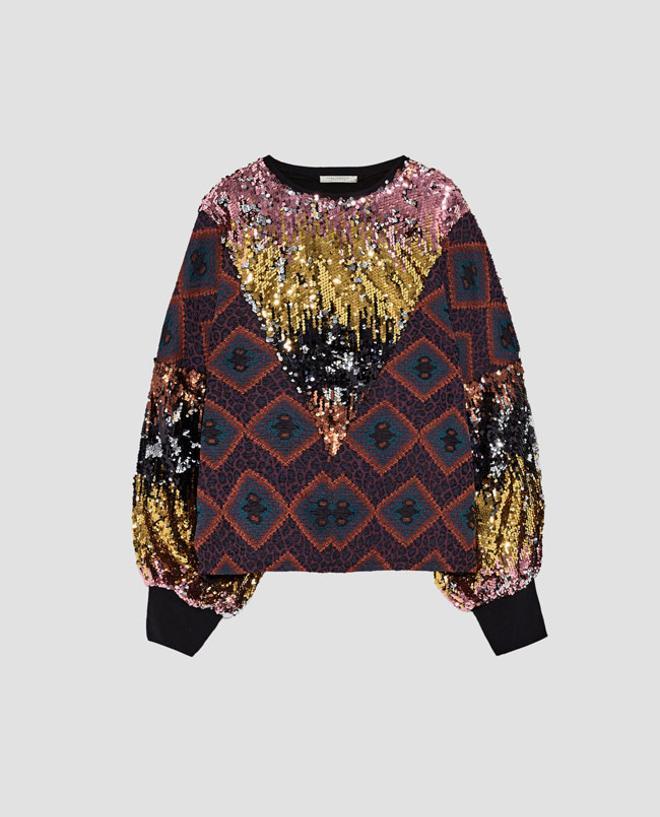 Sudadera con lentejuelas de colores y 'animal print' de Zara