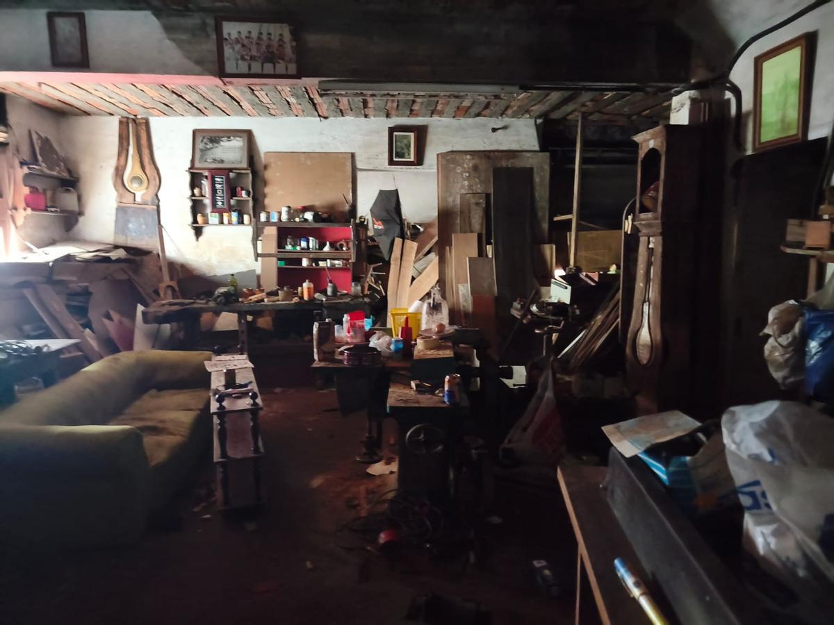 La casa de María en Moaña tras mes y medio de okupación