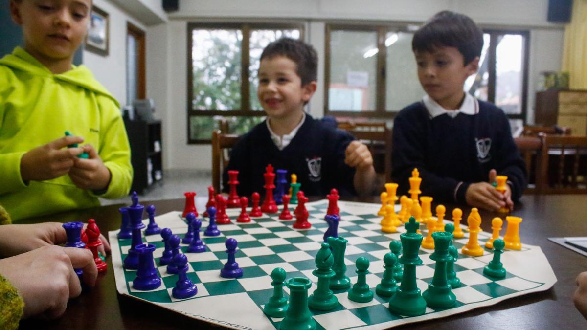 La diversión también contribuye a involucrarse en el ajedrez.
