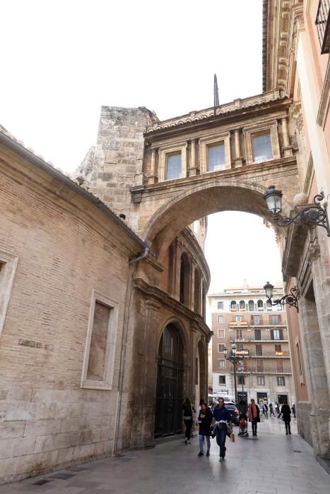 La Basílica de la Virgen de los Desamparados, el templo de los 350 años