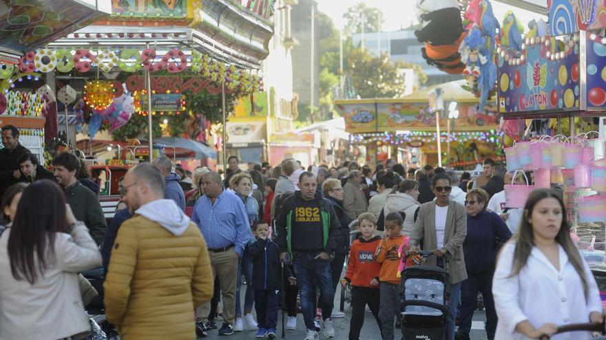 El alza de precios a los feriantes se debe a los 47.000 euros que asume el Concello este año