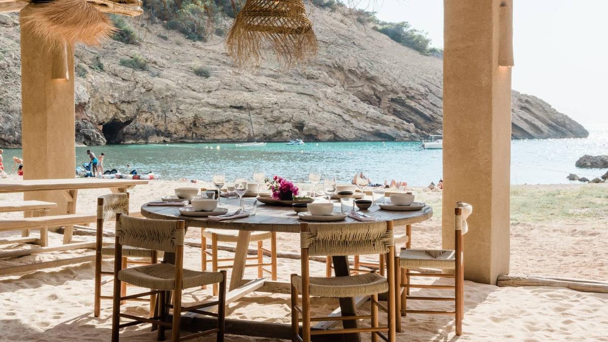 El Silencio Ibiza: la brasería enfrente de la playa que lo está petando