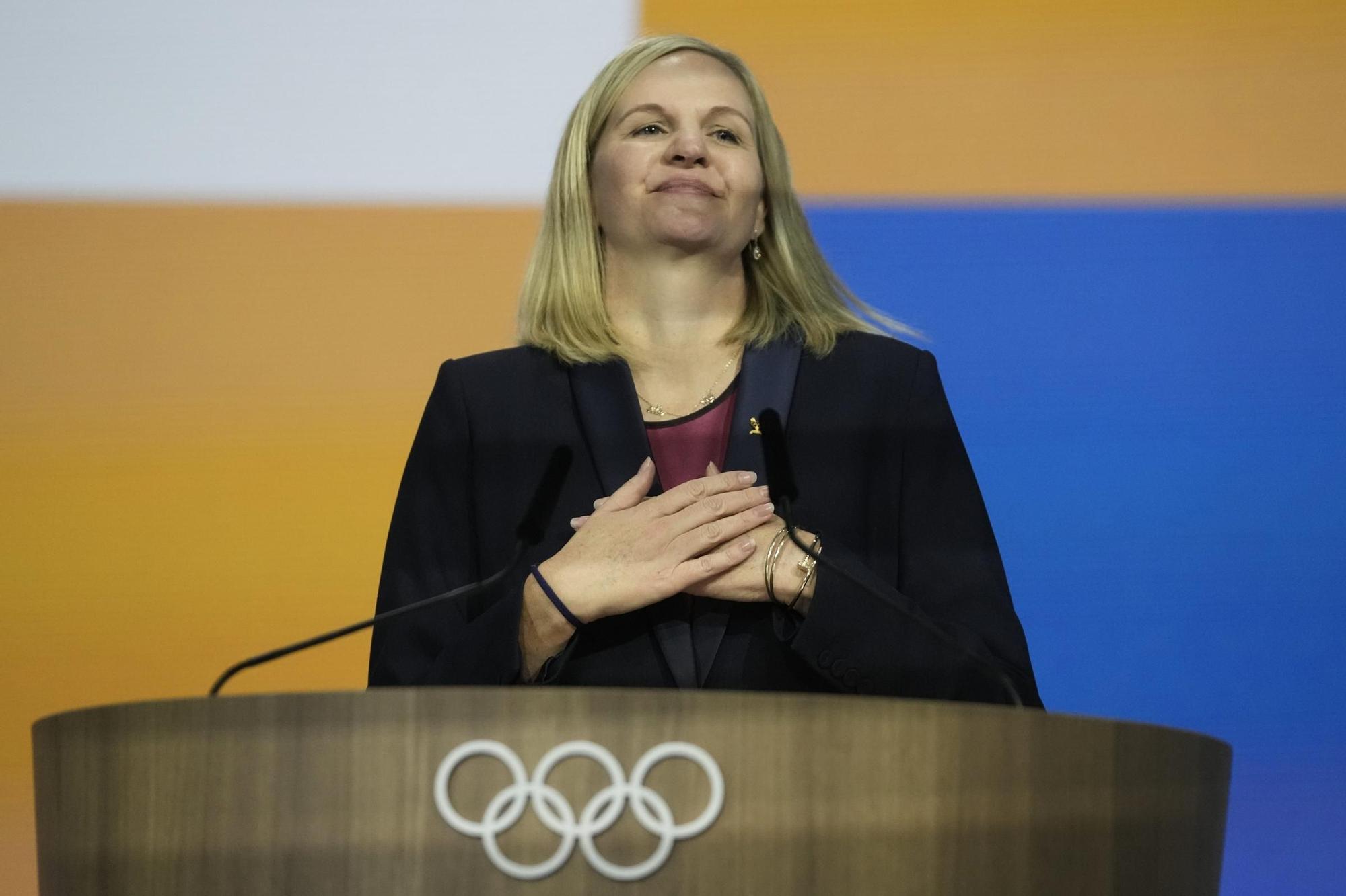 La exnadadora zimbabuense Kirsty Coventryt tras ser elegida nueva presidenta del COI.