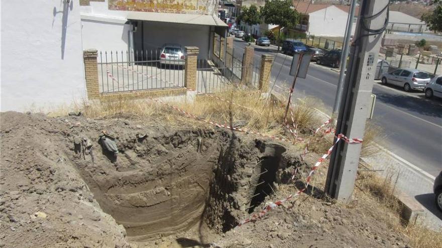 Empieza la obra para  llevar agua a la aldea de la Mina