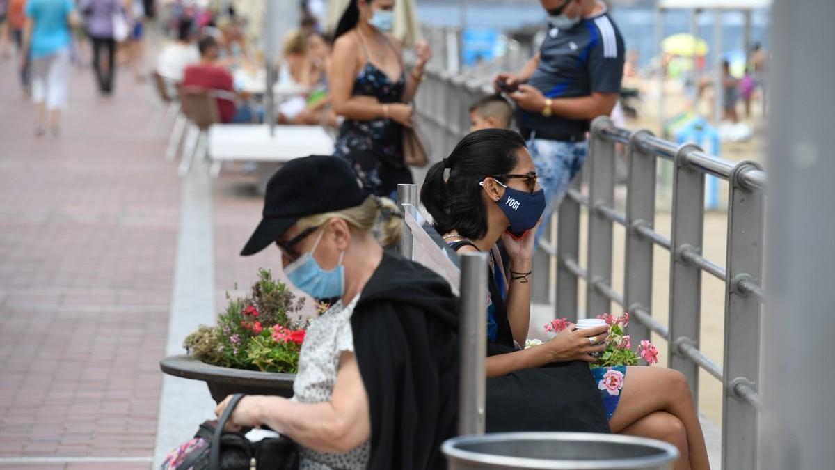 Sanidad notifica 33 brotes activos en las Islas, 23 de ellos en Gran Canaria