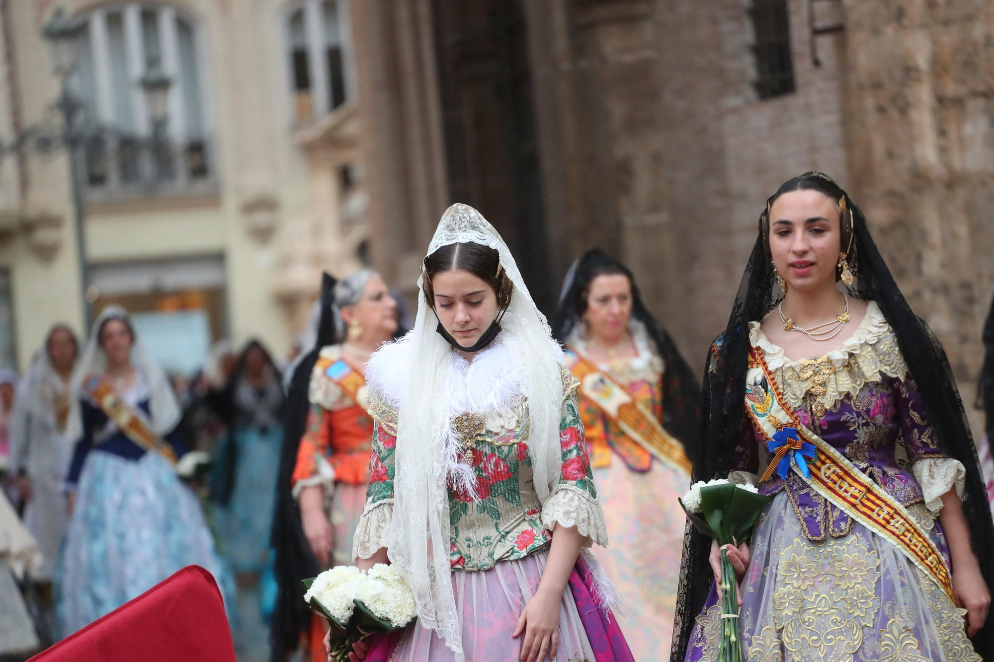 Búscate en el primer día de ofrenda por la calle de la Paz (entre las 17:00 a las 18:00 horas)