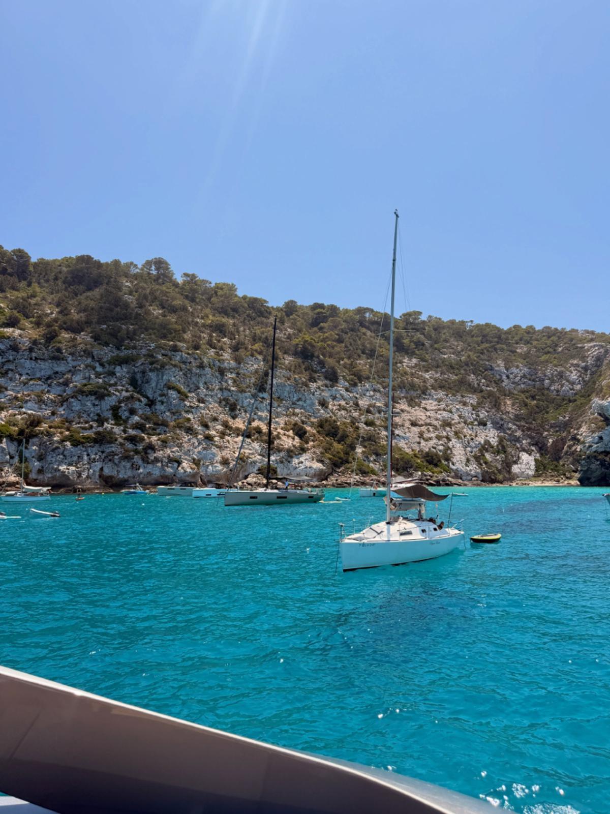 Vistas desde el yate de 24 metros de Alejandro Sanz en Mallorca