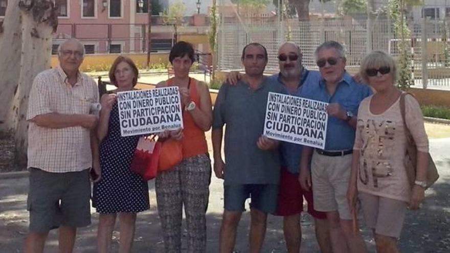 Protesta por la apertura de la plaza de Benalúa