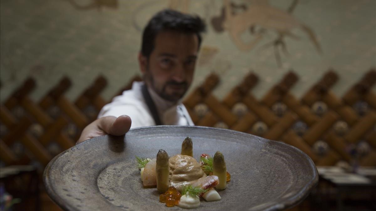 undefined48176013 barcelona 16 05 2019 miquel sen plato de esparragos de germa190518164316