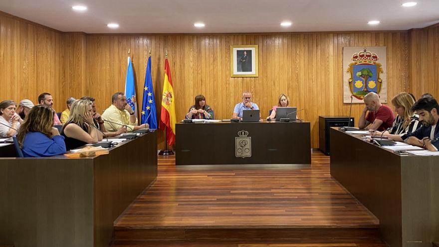 El PSOE exige un “cambio de rumbo” y valora “todas las opciones” tras la dimisión de Patiño