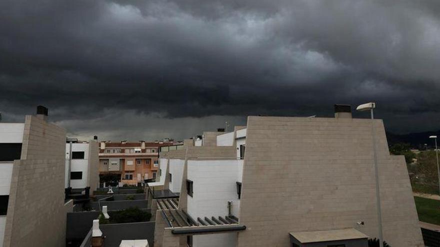 Continúa la alerta amarilla por riesgo de tormentas y fuertes lluvias en el interior de Castellón