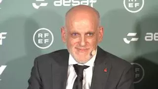 Tebas: "El fútbol femenino no está generando lo que genera el masculino. Los modelos masculinos ganan mucho menos que las femeninas"