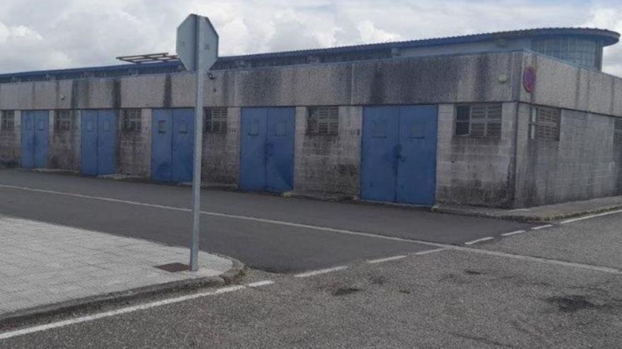 Vista de los departamentos del puerto de Tragove, en Cambados. | FdV