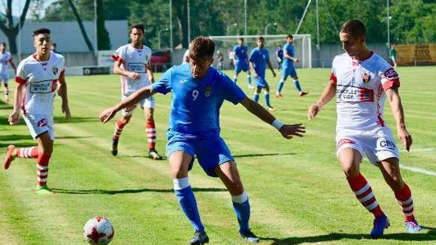 Un momento del partido con el Pontevedra. // Rafa Vázquez