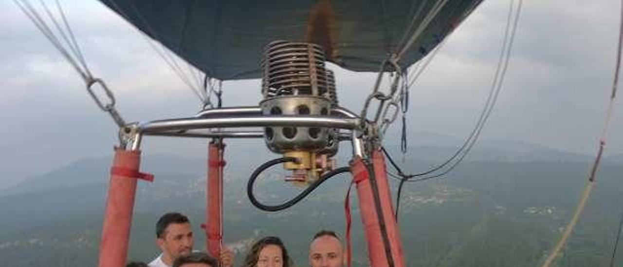 Selfi durante un vuelo. // FdV