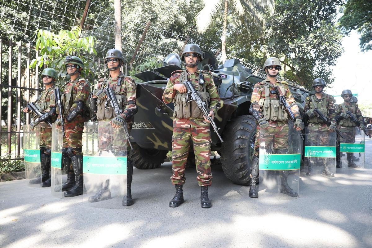 La ex primera ministra de Bangladés Sheikh Hasina, condenada a pena de muerte por crímenes de lesa humanidad.