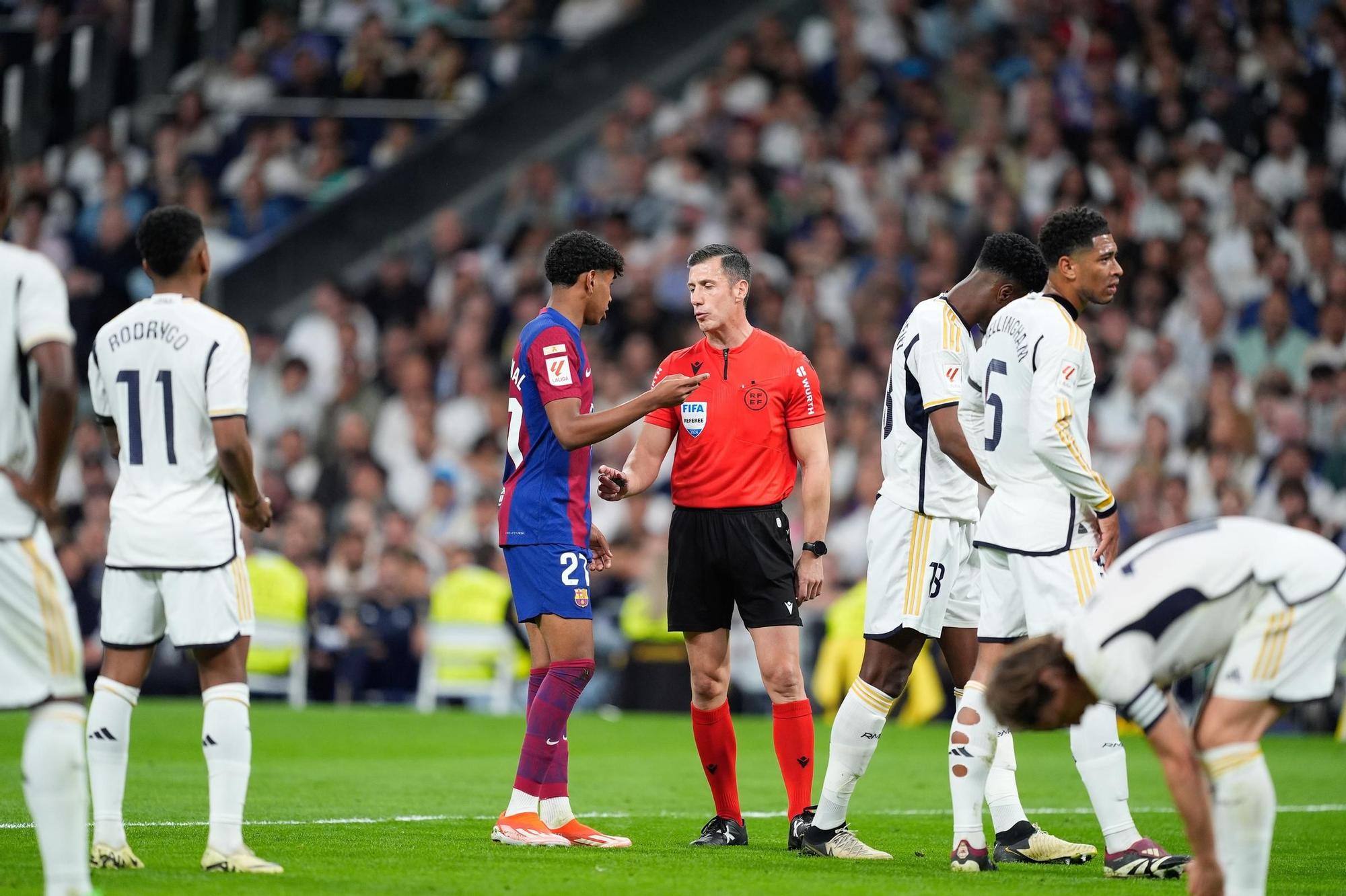 Soto Grado dirigirá el Real Madrid-Barcelona en el Santiago Bernabéu