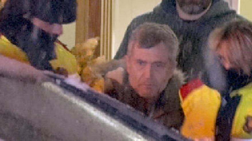 El detingut pel doble crim de Susqueda Jordi Magentí a la sortida de l&#039;escorcoll de la casa familiar d&#039;Anglès aquest 26 de febrer de 2018.