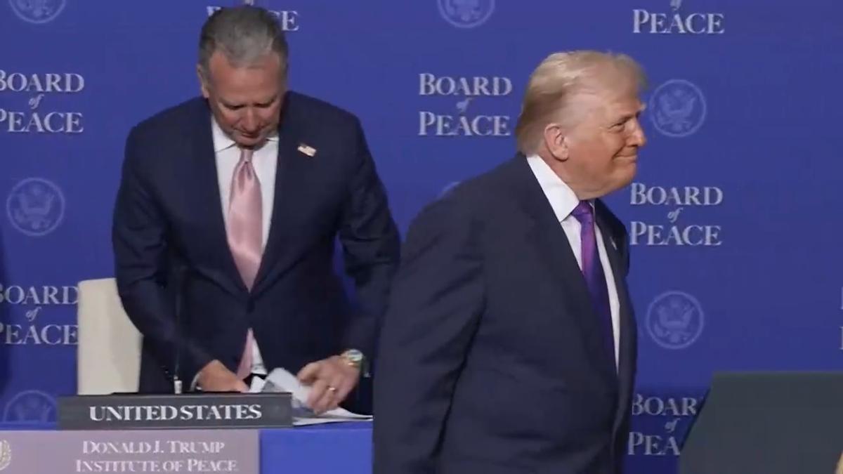 Trump tilda a España de "perdedor" y le acusa de ser "muy hostil" con la OTAN