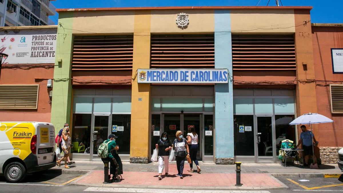 Fachada del Mercado de Carolinas.