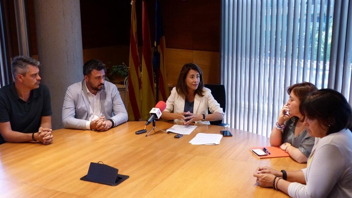 Presentación del nuevo cartapacio municipal del Ayuntamiento de Gavà