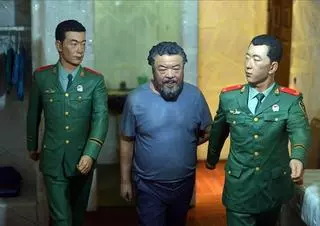 Ai Weiwei recrea su cautiverio en una muestra