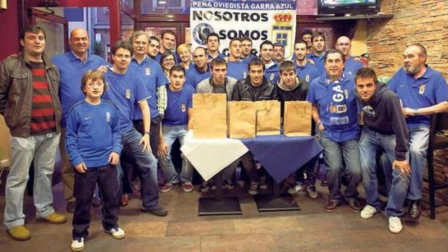 La peña Garra Azul se une a la familia oviedista