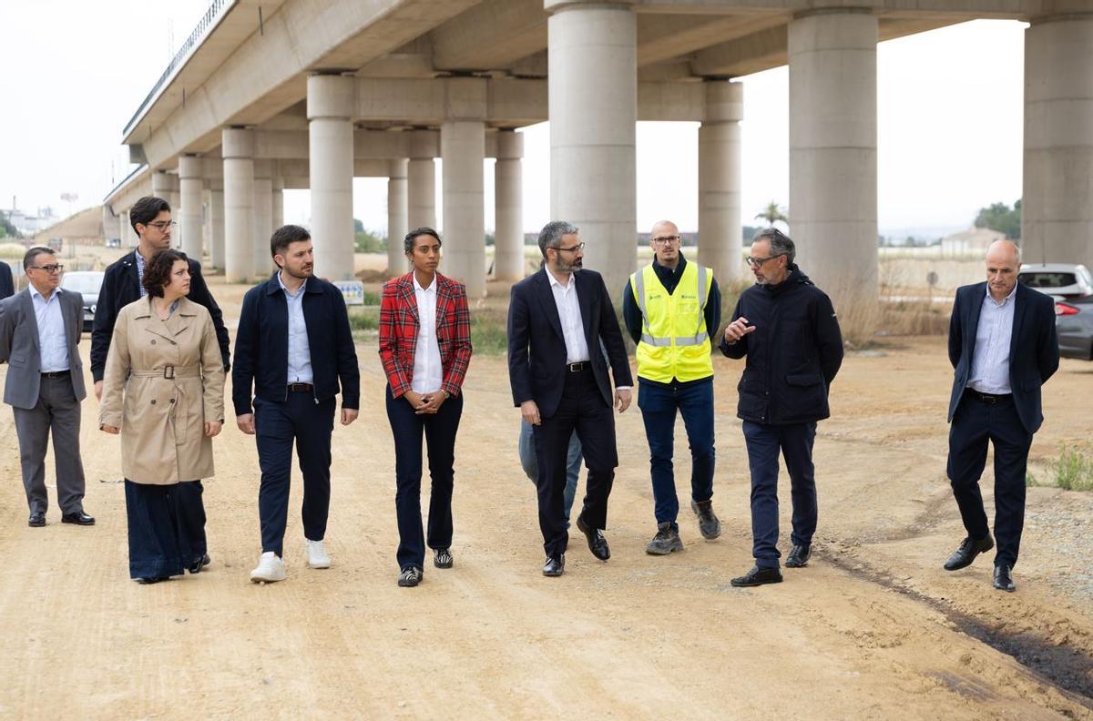 El delegado del Gobierno, Francisco Lucas, visita las obras de la Alta Velocidad en Alhama de Murcia.