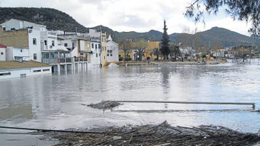 El nivel del agua desciende más de un metro en la aldea de Jauja