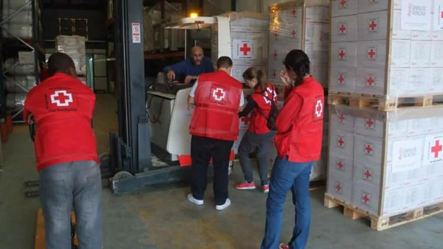 Cruz Roja recibe más de 400 llamadas de voluntarios en apenas dos días