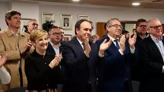 Pérez Llorca vuelve a casa ya como presidente: Finestrat se desborda en su primer acto oficial en Alicante