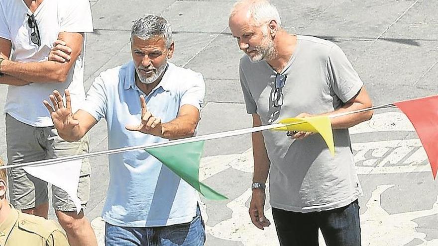 Clooney vuelve al tajo tras el accidente