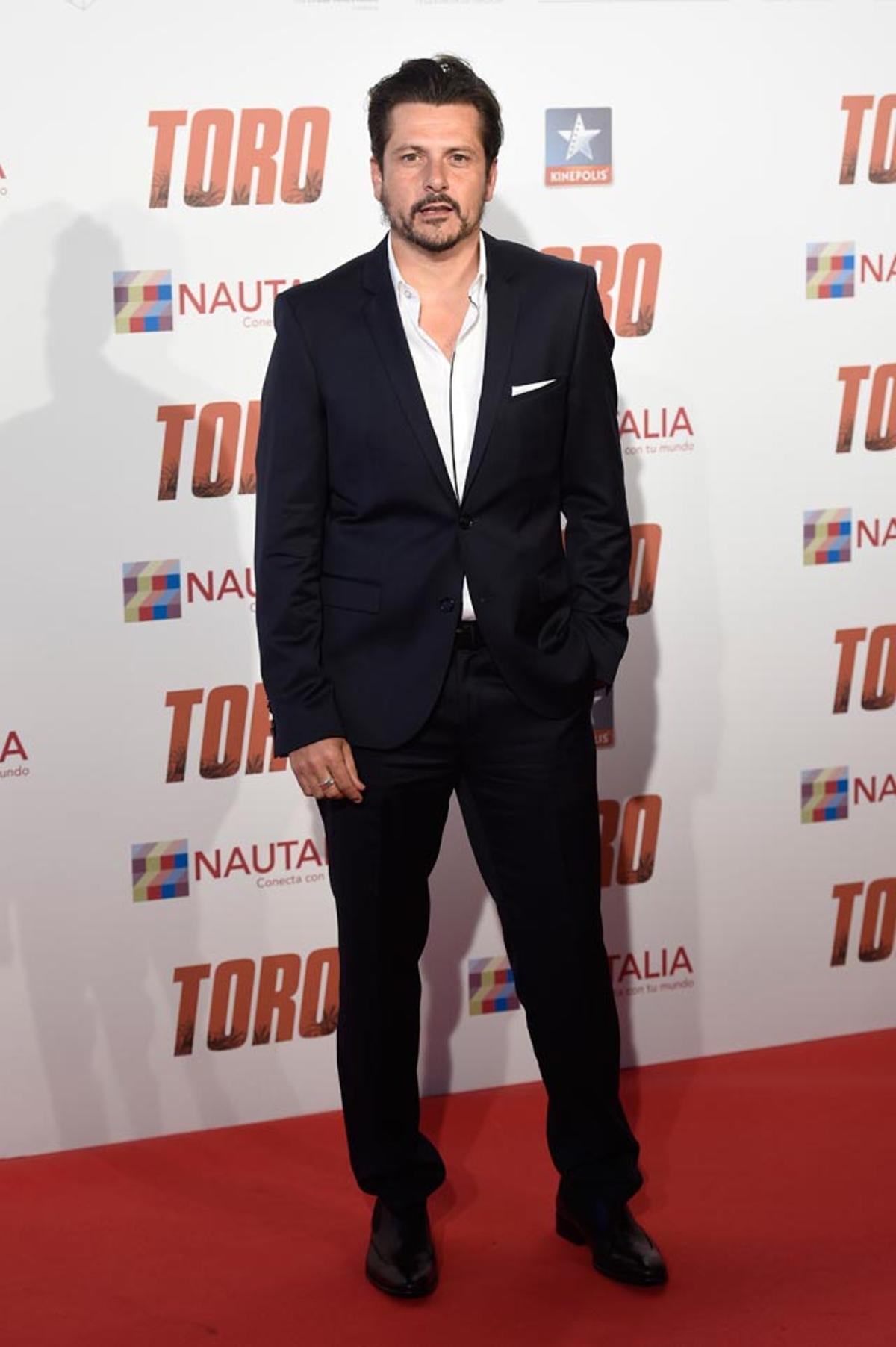 El director de la película Kike Maíllo, en la première de Toro en Madrid.