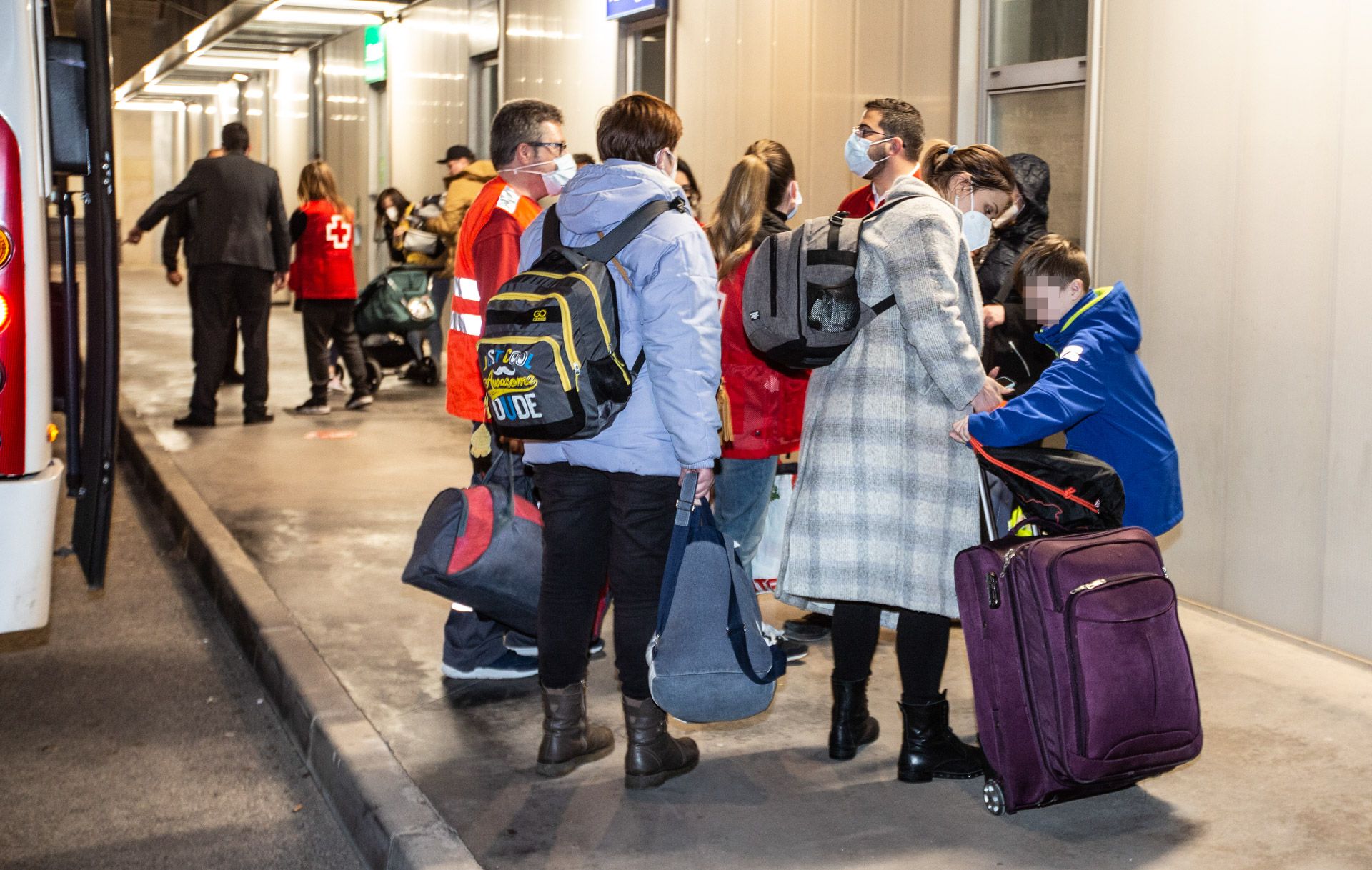 Una treintena de refugiados ucranianos llega a Alicante huyendo de la guerra