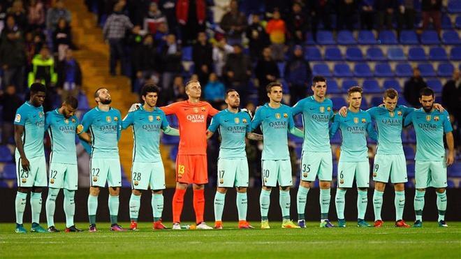 El Barça guardó un minuto de silencio por las víctimas del Chapecoense